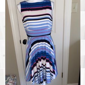 Donna Morgan Sz 6 spring dress